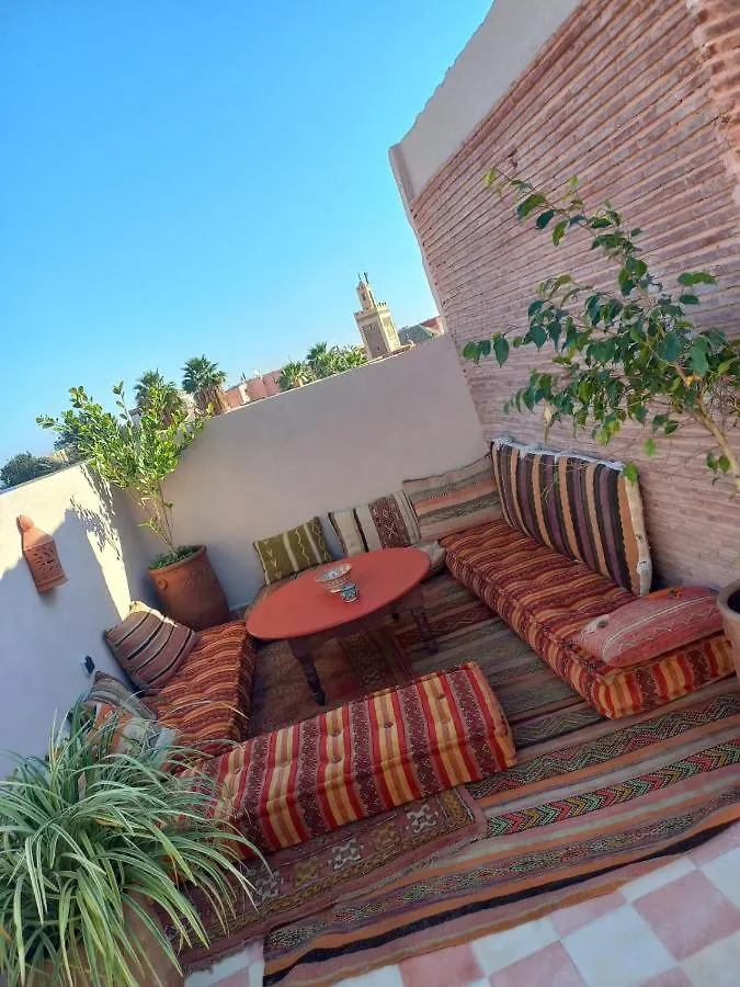 Riad Μαρακές 0*,